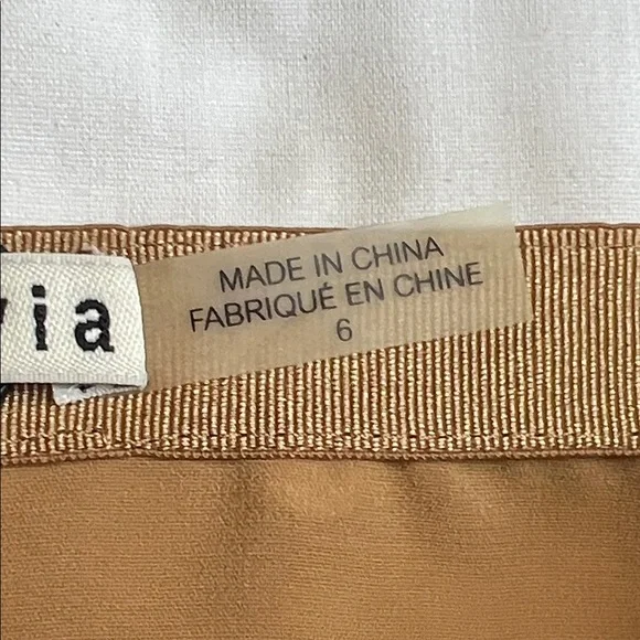 NEW Alice + Olivia Elana Studded Suede Mini Skirt Tan (Worn On TV) Size 6